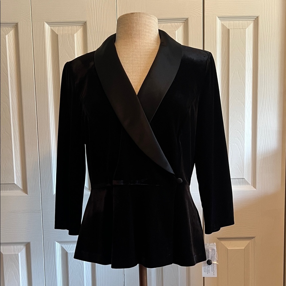 Alex Evenings Women's Satin-Collar 3/4 Sleeve Black Velvet Peplum Jacket Size LP